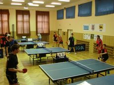 IV. ročník turnaje ve stolním tenisu dospělích 2009 001.jpg