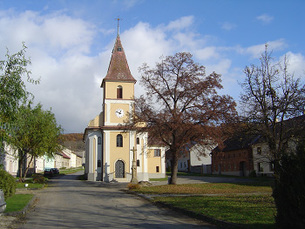 Obecní filiální kostel sv. Floriána v Krčmani